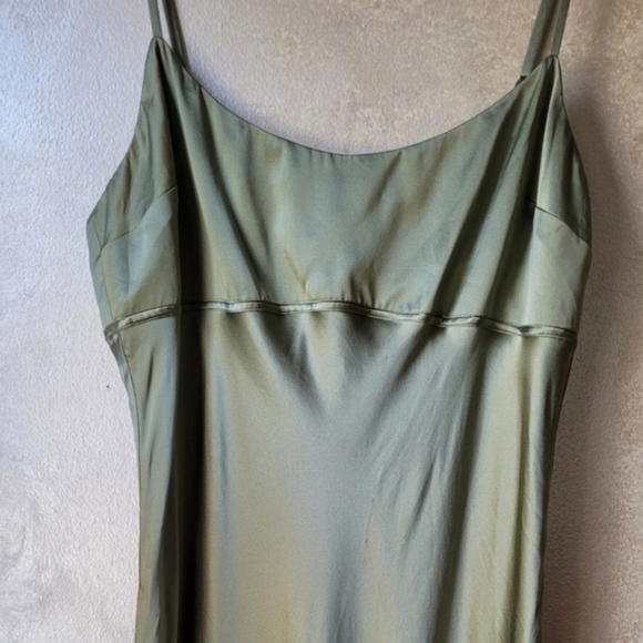 NWT Reformation Olive Satin Midi Dress - Picture 5 of 7